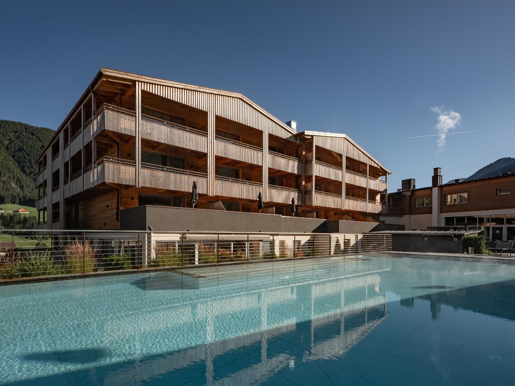 Alpine Nature Hotel Stoll Planca di Sopra Buitenkant foto